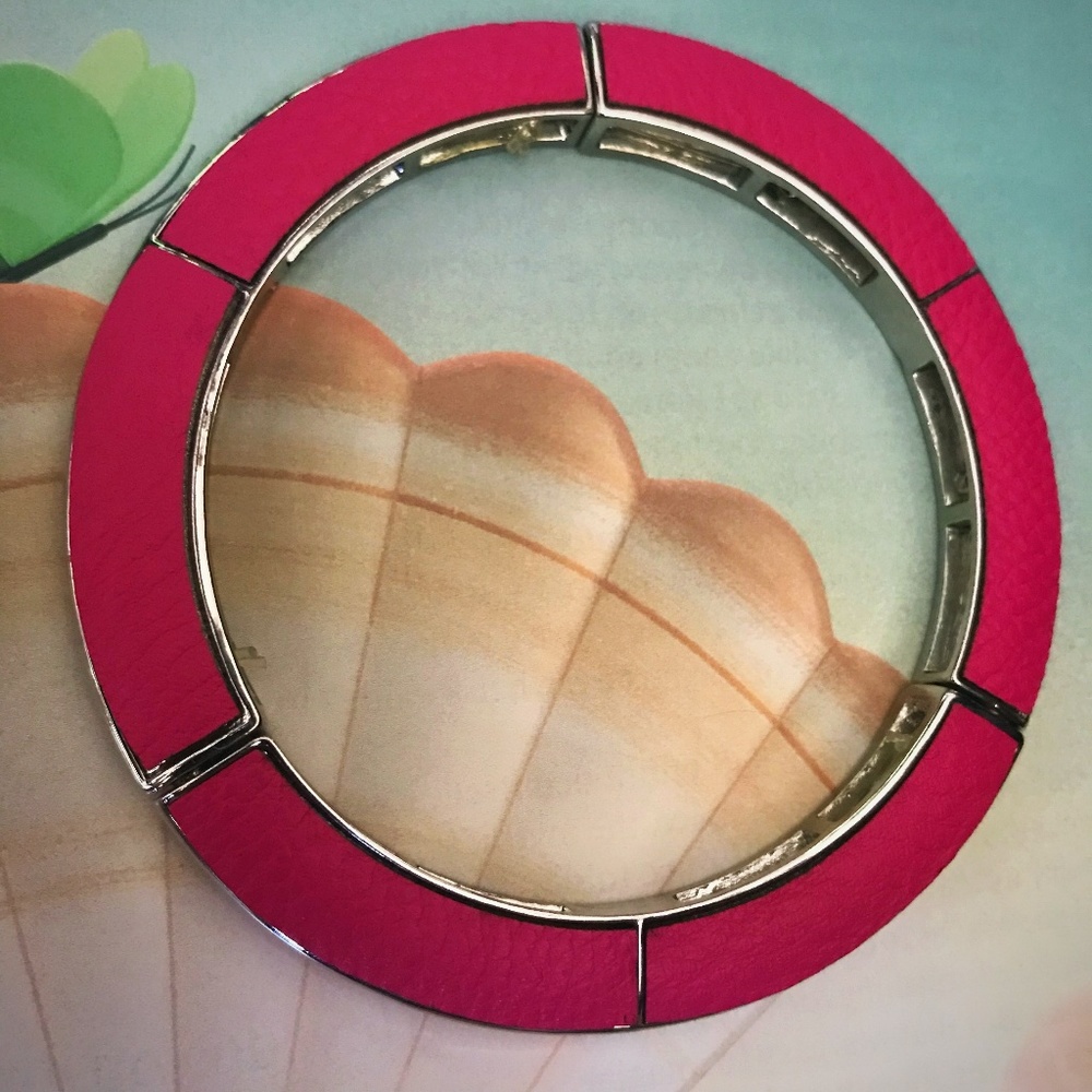 Wheel Me In Bracelet - Picture 4 of 5